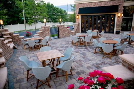 WANT TO DINE OUTDOORS BUT NOT SURE WHERE?